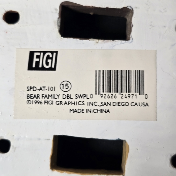 Vintage Fiji Resin Teddy Bear Family Light Switch Cover/ Plate Cottage Core 90s - Picture 3 of 3